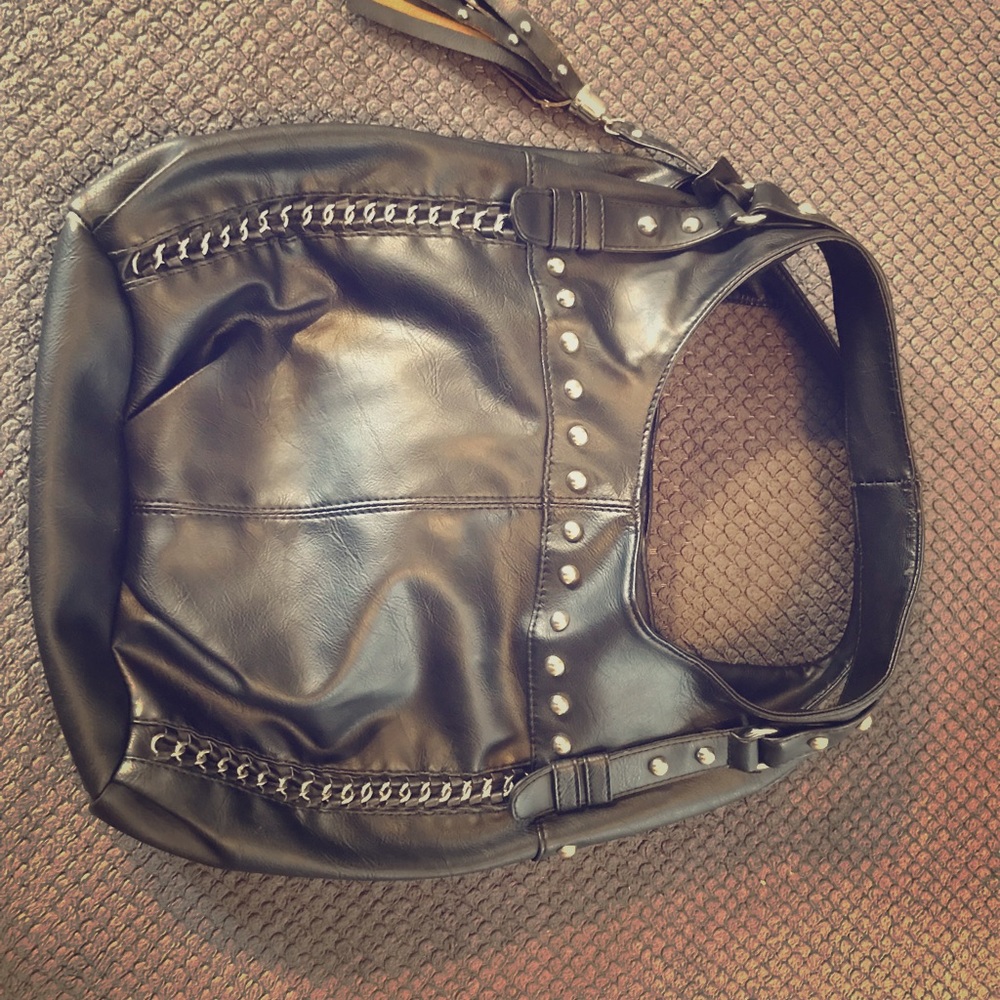Maurice’s large purse